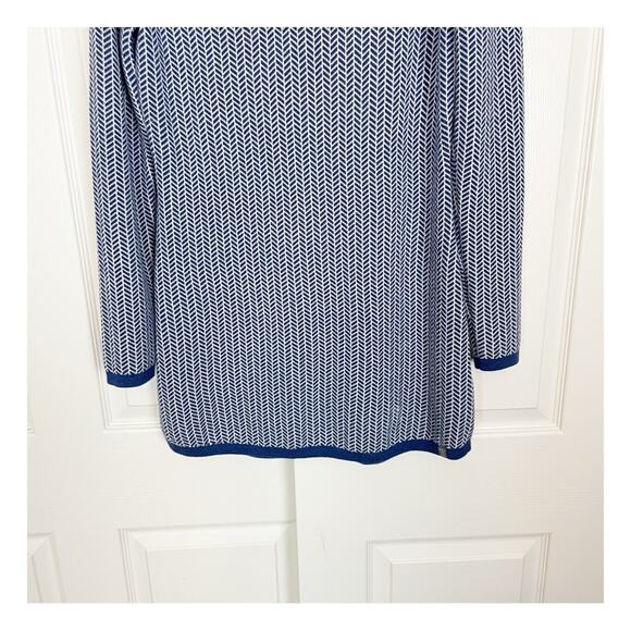 Title Nine Navy and White Patterned Long Sleeve Dress - Picture 3 of 8